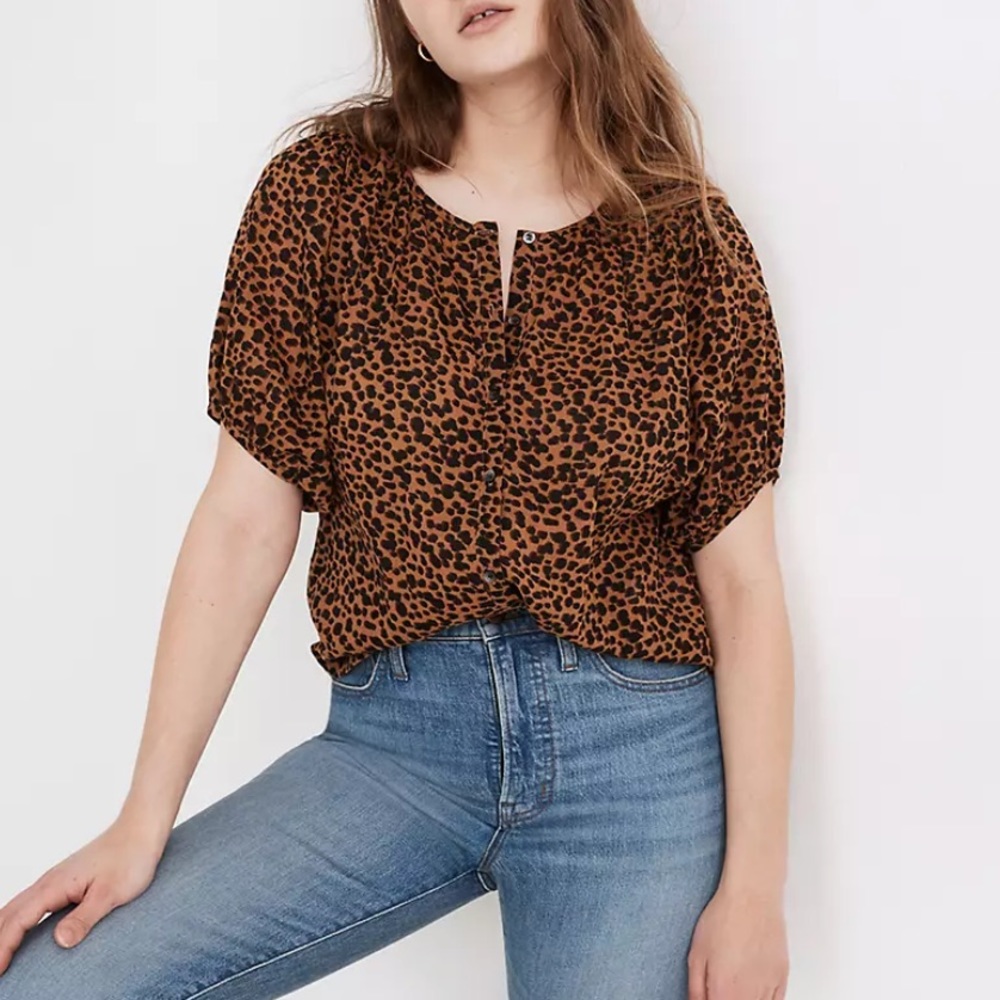 Madewell Balloon-Sleeve Button-Up Top in Painted Leopard